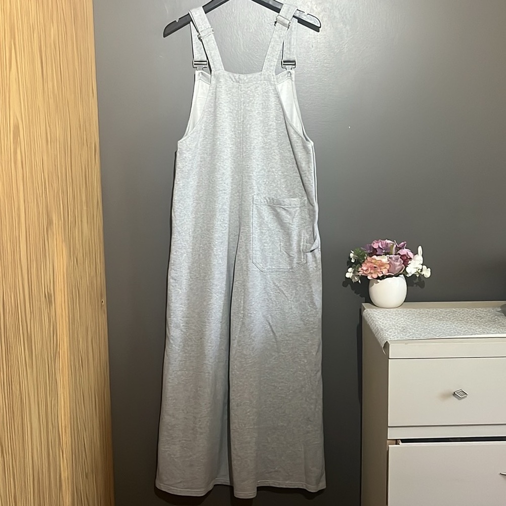 Smash + Tess Light Gray Wide‑Leg Overalls - Picture 3 of 12